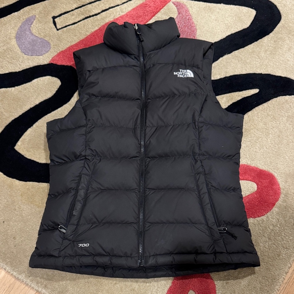 The North Face Nuptse 700 Women's Black Insulated Down Vest